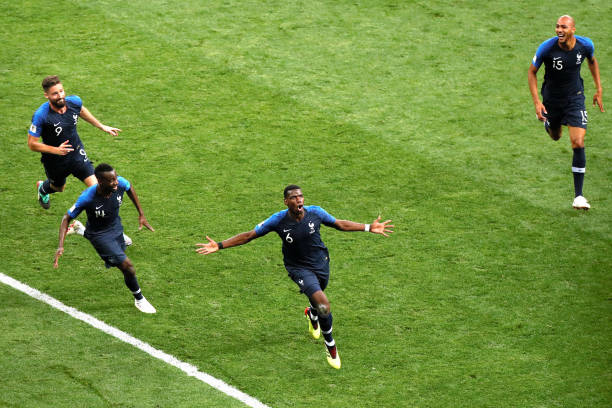 伯恩茅斯坐 伯恩茅斯坐